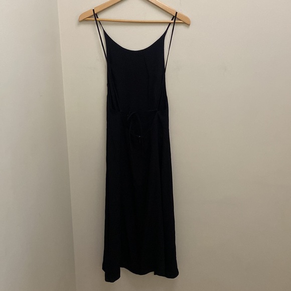 Aritzia Wilfred Créneau Slip Dress size 2 black - Picture 3 of 16